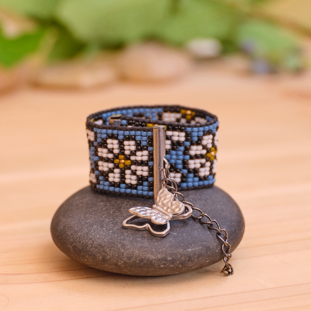 Loomed seed bead bracelet