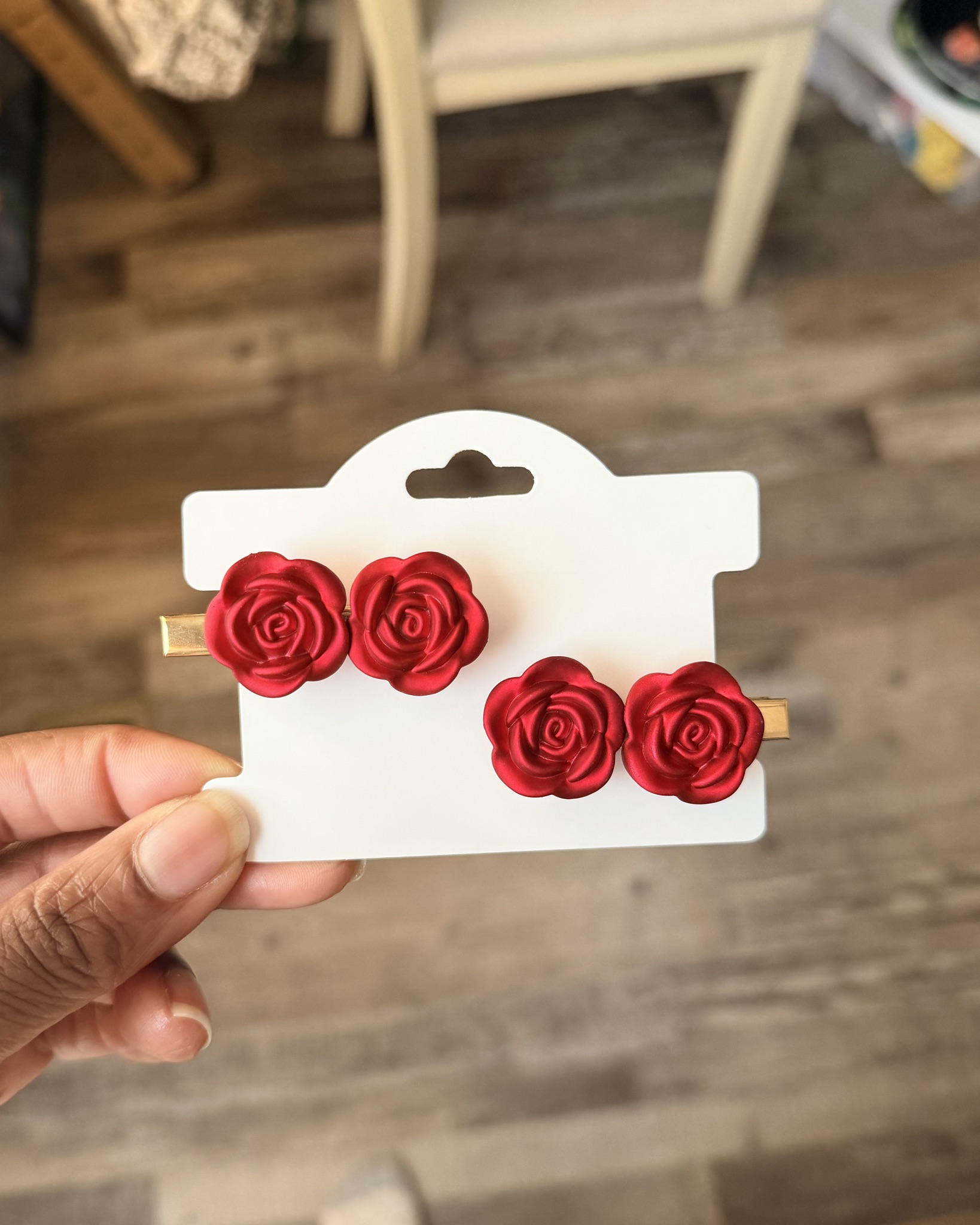 2-piece Red Rose Hair Clips